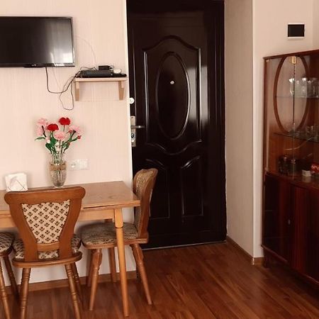 Tamara'S Apartament In Avlabari Tbilisi Exterior photo